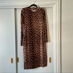 Zara fitted leopard dress, size small. Great condition.